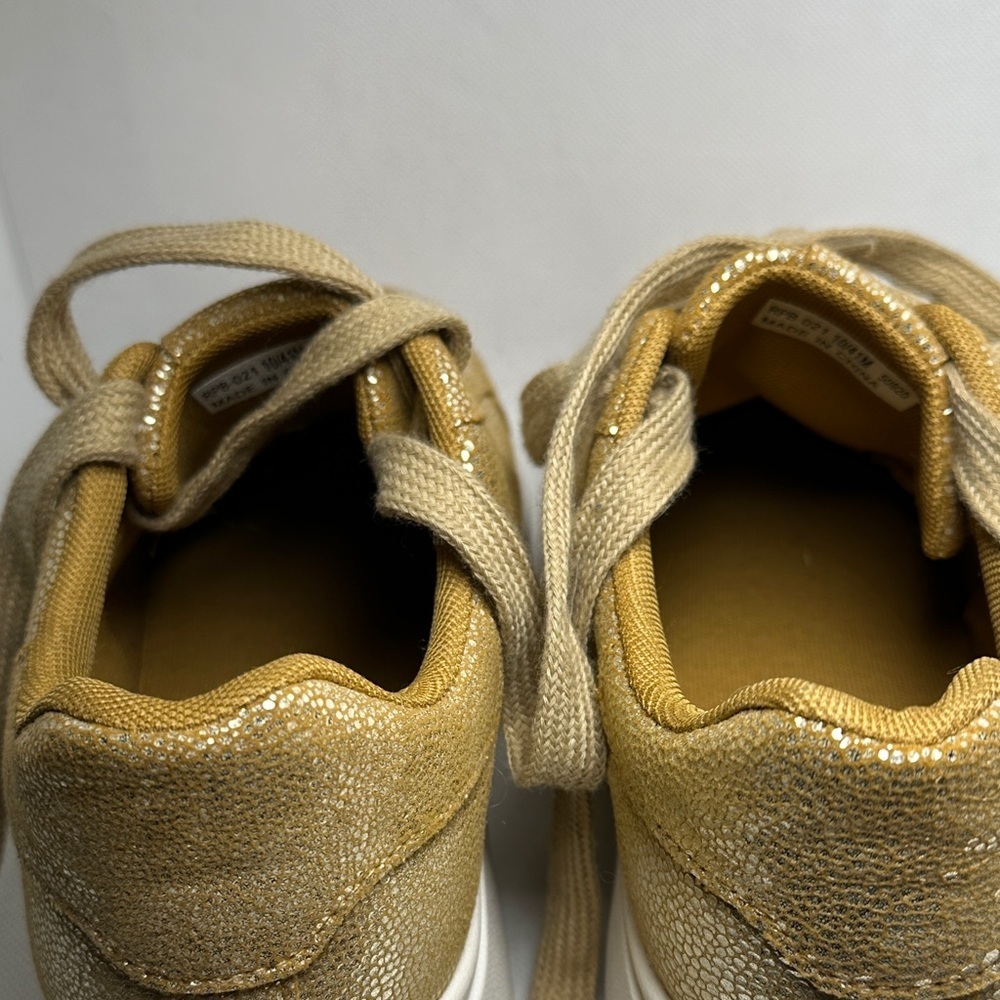Dirty Laundry The Record Gold Metallic Platform Sneakers Women’s Size 10 Lace-Up - Picture 11 of 12